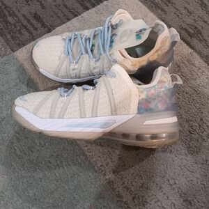 Nike White and Light Blue Sneakers